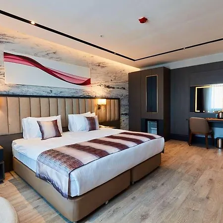 Hotel Ramada By Wyndham Umraniye