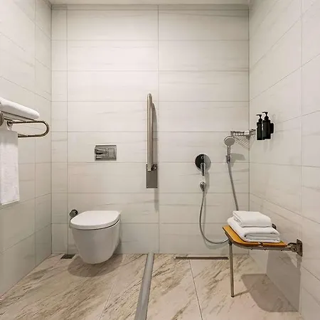 Ramada By Wyndham Umraniye Hotel *