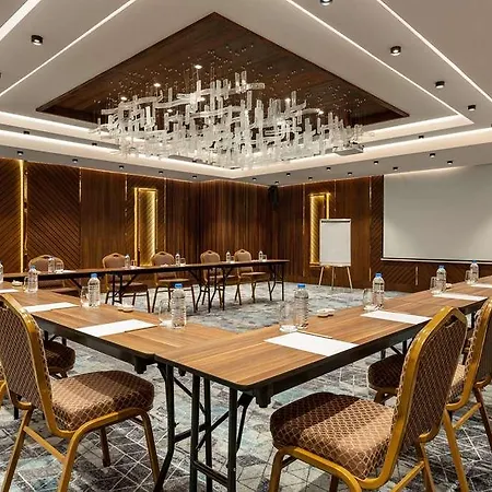 Ramada By Wyndham Umraniye *