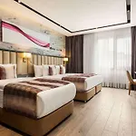 Ramada By Wyndham Umraniye * Estambul