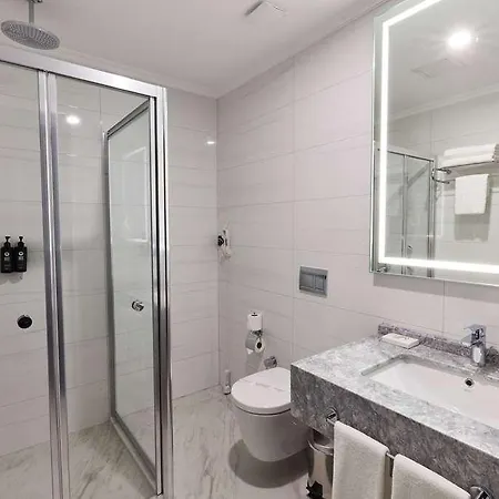 Ramada By Wyndham Umraniye *